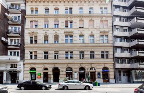 Vizivaros Apartamento | Main Street