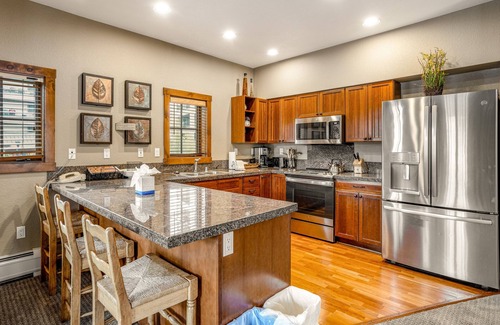 Peak 9 Apartamento | Main Street Station