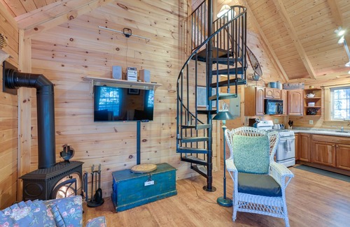 Bernard Cabina | Loft Cabina w / Patio al aire libre cerca de Acadia Nat'l Park!