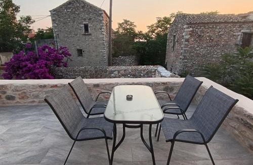 Areopoli Apartamento | Mainotti's house with balcony