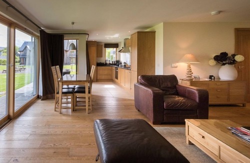 Kenmore Apartamento | Mains of Taymouth, Kenmore ~ 5 * 1 The Gallops - Propiedad en la planta baja - capacidad para 4 personas en 2 habitaciones