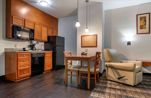 Denham Springs Hotel | MainStay Suites Denham Springs - Baton Rouge East