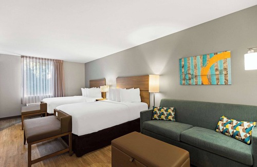 Gatlinburg Hotel | MainStay Suites Gatlinburg Downtown Area