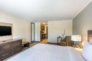 Logan Hotel | MainStay Suites Logan Ohio-Hocking Hills