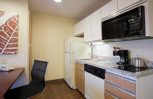 Southwest Raleigh Hotel | MainStay Suites Raleigh - Cary