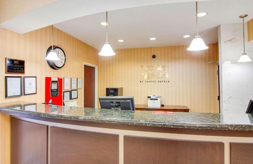 Astrodome Hotel | MainStay Suites Texas Medical Center-Reliant Park
