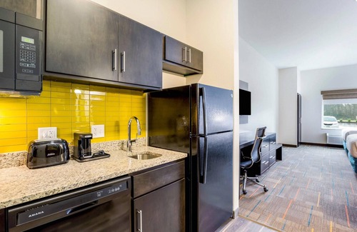 Scott Depot Hotel | MainStay Suites Winfield - Teays Valley