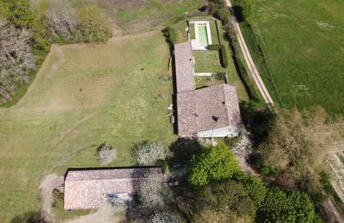 Lamothe-Montravel Casa | Maison de Campagne Familiale du 16ème Avec Piscine Proche de Saint Emilion