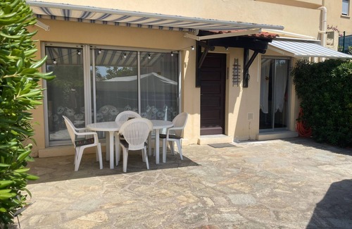 Carqueiranne Casa | Maison à 3mn à Pied de la Plage et Restaurants et 5 du Port Avec Commerces