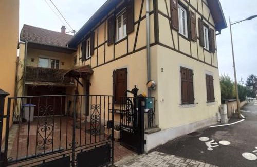 Niederhausbergen Apartamento | Maison à 6km de Strasbourg, à 2h de Paris en TGV