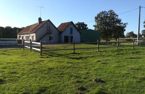 Saint-Aubin-le-Monial Casa | Maison à la ferme