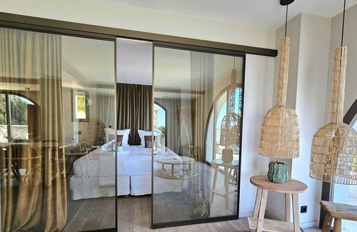 Cagnano Casa | Maison à Louer Pieds Dans L'eau Dans le Cap-corse