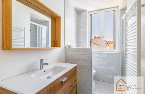 Parilly Casa | Maison à Lyon Parilly avec Piscine, Jardin, Parking Privé & Proche Eurexpo