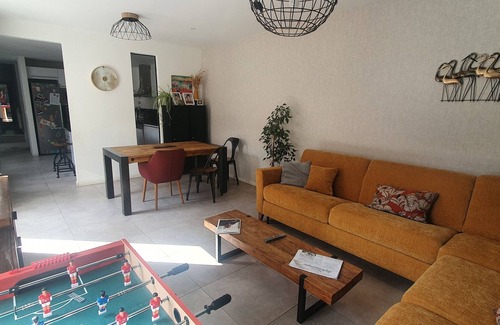 Malakoff Casa | Maison à Malakoff Avec Cour 6/8 Pers -140m2 à Proche L13