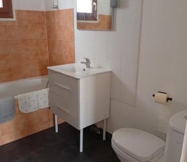 La Celle-sous-Gouzon Apartamento | Maison 1- entre ville et verdure