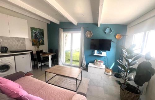 12th Arrondissement Apartamento | Maison 10 Cosy T2 avec jardin Jacuzzi