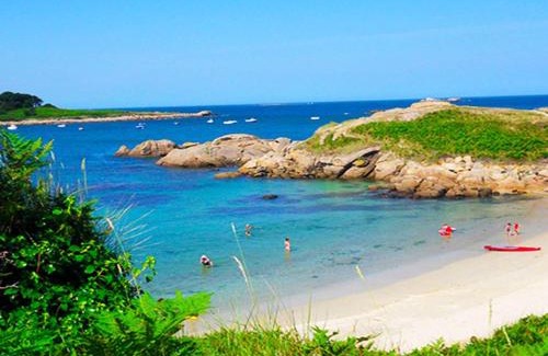Tregastel Casa | Maison 2* à 100m de la plage, jardin privé, animaux acceptés, 6 pers, Trégastel - FR-1-542-18