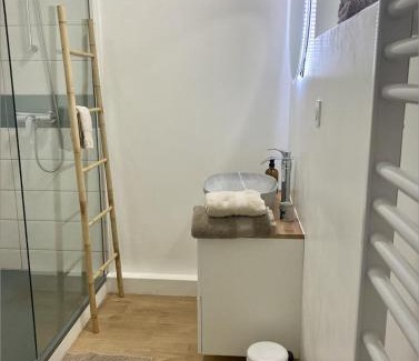 Vierville-sur-Mer Casa | Maison 2 chambres avec espace extérieur privé et petit-déjeuner en supplément - fait-maison et produits locaux