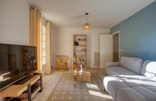 Saint-Julien-de-Lampon Complejo | Maison 3 ch calme, jardin, Le nid des Chênes