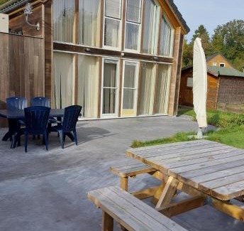 Froidchapelle Casa | maison 3 chambres à 200 m de la plage des Lacs de l Eau d Heure
