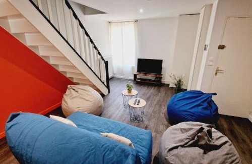 Agen Casa | Maison, 4 à 6 pers, clim, parking privé, 2 chambres