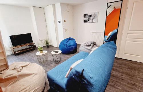 Agen Casa | Maison, 4 à 6 pers, clim, parking privé, 2 chambres