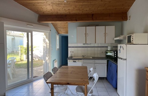 Le Chateau-d'Oleron Casa | Maison 4 Personnes - Petite Résidence Avec Piscine
