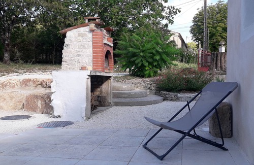Dampierre-sur-Boutonne Casa | Maison au Calme Avec Jardin, Terrasse et Barbecue