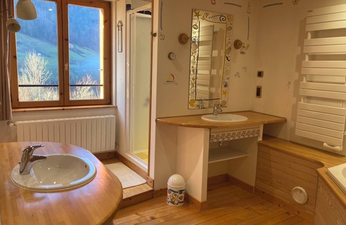 Le Petit-Bornand-les-Glieres Chalet De Esquí | Maison a la Montagne Avec vue au Centre du Village