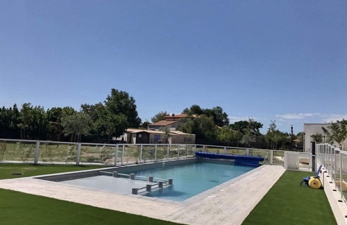 Serignan Casa | Maison Abordable + Kitchenette + Parking Gratuit
