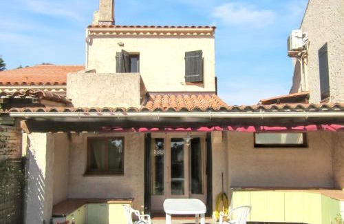 Calcatoggio Casa | Maison accueillante à Calcatoggio avec jardin clôturé.