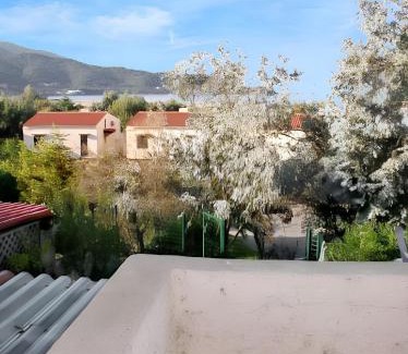 Calcatoggio Casa | Maison accueillante à Calcatoggio avec jardin clôturé.