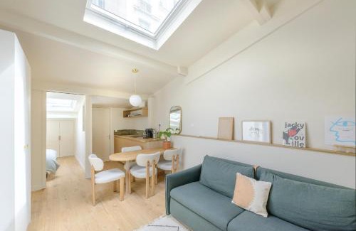 14th Arrondissement Casa | Maison Alcôme - Elegant Artist's Residence with Private Garden