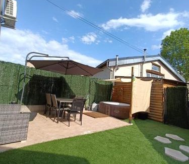 Lempty Casa | Maison Althéa - Calme, Spa & Extérieur plein sud