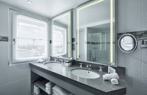 Madeleine Hotel | Maison Astor Paris, Curio Collection by Hilton