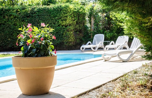 Malemort-du-Comtat Casa | Maison Atypique en Provence Avec Piscine Privée
