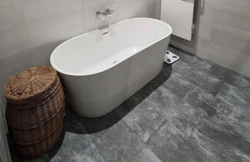 Marcoussis Casa | Maison Atypique 200m² Avec sa Terrasse et sa Forêt