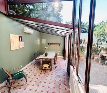 Montpellier-Centre Casa | Maison atypique au coeur de Montpellier, cours et parking