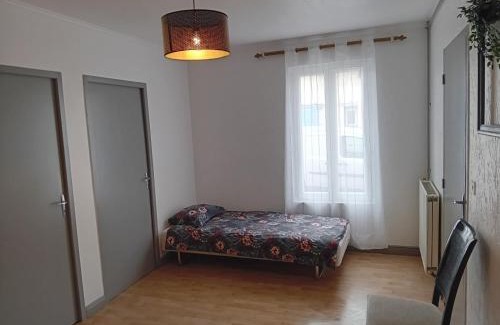 Saint-Denis-de-Pile Casa | Maison au bord de l'eau et au calme pour les vacances