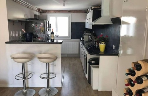 Gradignan Casa | Maison AU Calme, Quiet House, 20 Minutes Bordeaux