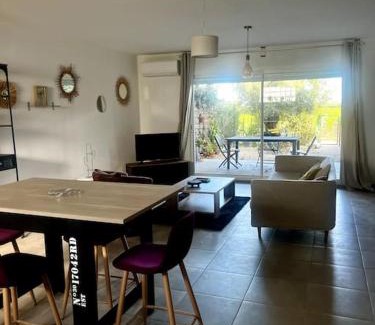 Saint-Nazaire Casa | Maison au coeur des vignes
