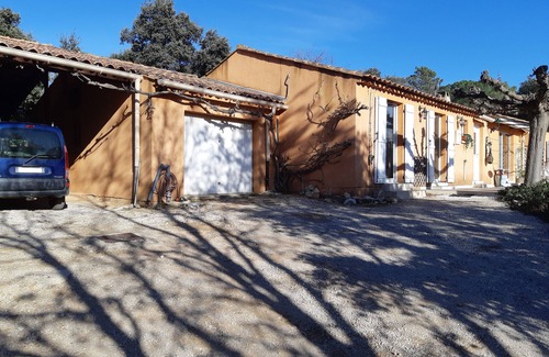 Brignoles Casa | Maison au Milieu des Bois, Avec Piscine