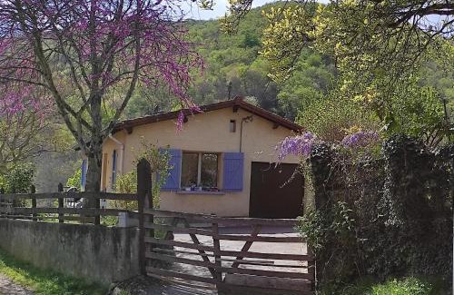 Aspet Casa | Maison au pied de la montagne
