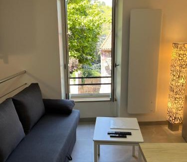 Champeix Casa | Maison au pied du château + parking privé
