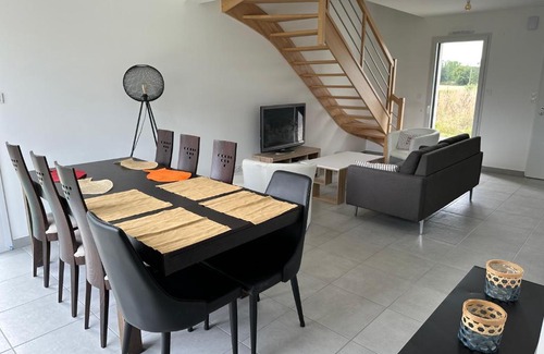 Saint-Meloir-des-Ondes Casa | Maison avec Jacuzzi 1-8 pers à 10 mn de st Malo