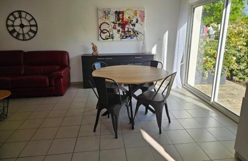 Vendays-Montalivet Casa | MAISON avec 1 CHAMBRE dans QUARTIER RESIDENTIEL VERDOYANT CALME