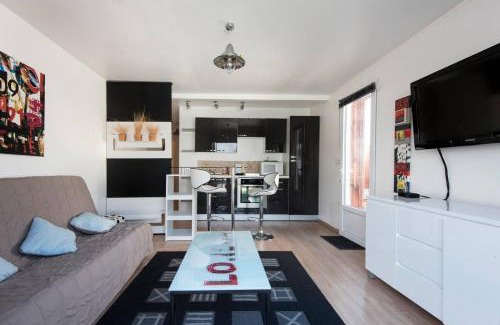 Saint Vivien Casa | MAISON * AVEC COUR 3KM PLAGE ET LA ROCHELLE