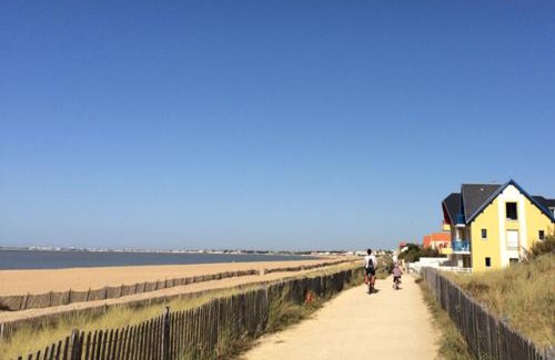 Saint Vivien Casa | MAISON * AVEC COUR 3KM PLAGE ET LA ROCHELLE