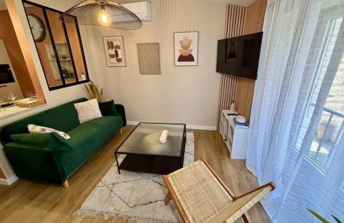 Orange Apartamento | Maison avec garage au cœur d'Orange