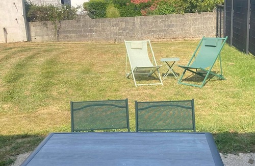 Ploneour-Lanvern Casa | Maison Avec Jardin